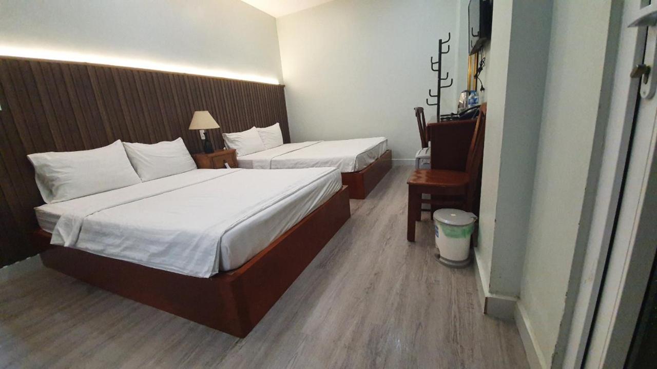 Minh Khue Hotel Vĩnh Long Exteriör bild