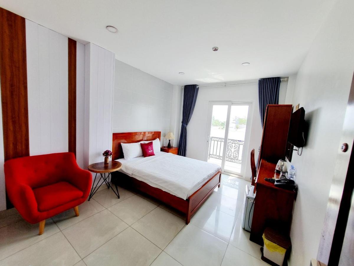 Minh Khue Hotel Vĩnh Long Exteriör bild