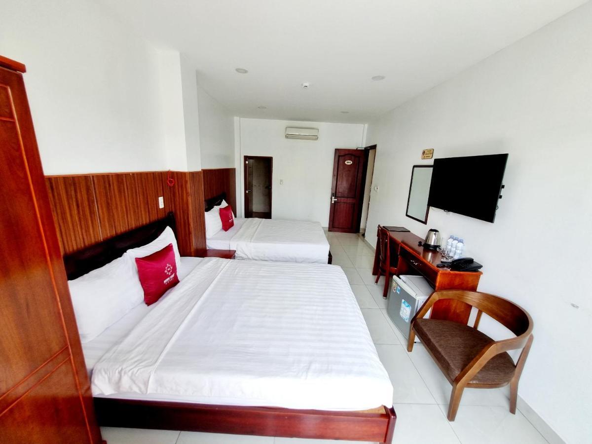 Minh Khue Hotel Vĩnh Long Exteriör bild