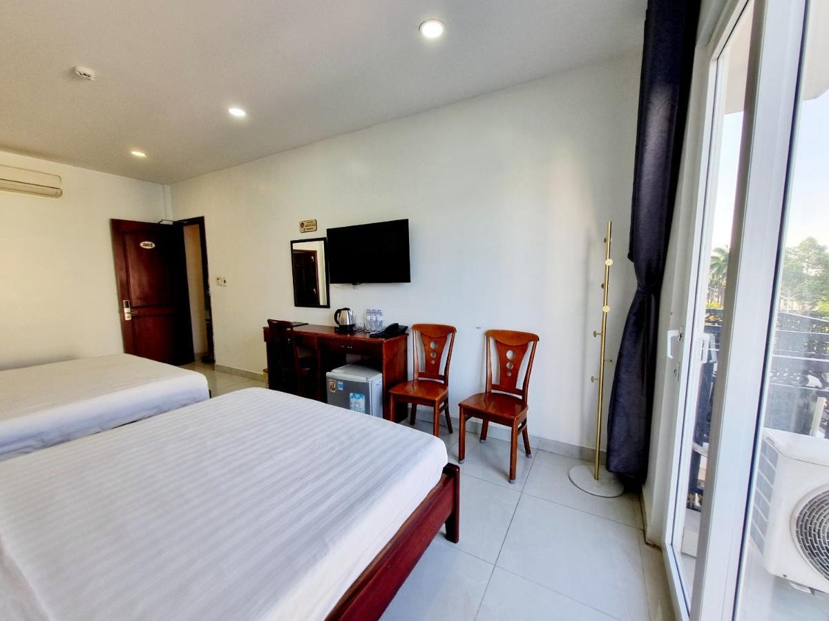 Minh Khue Hotel Vĩnh Long Exteriör bild