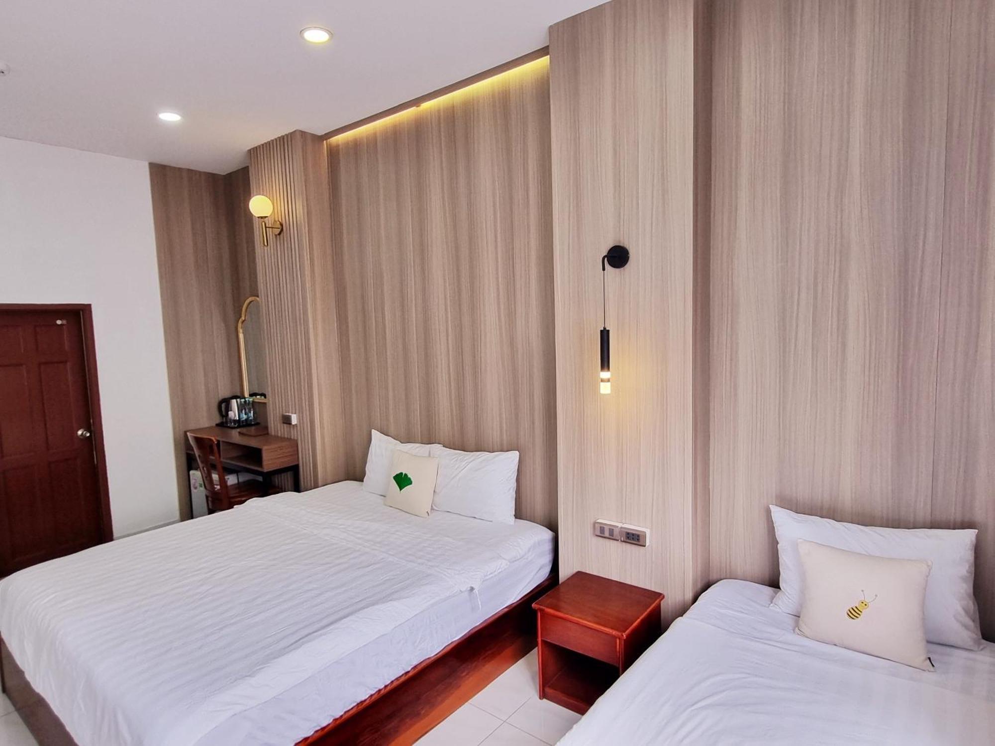 Minh Khue Hotel Vĩnh Long Exteriör bild
