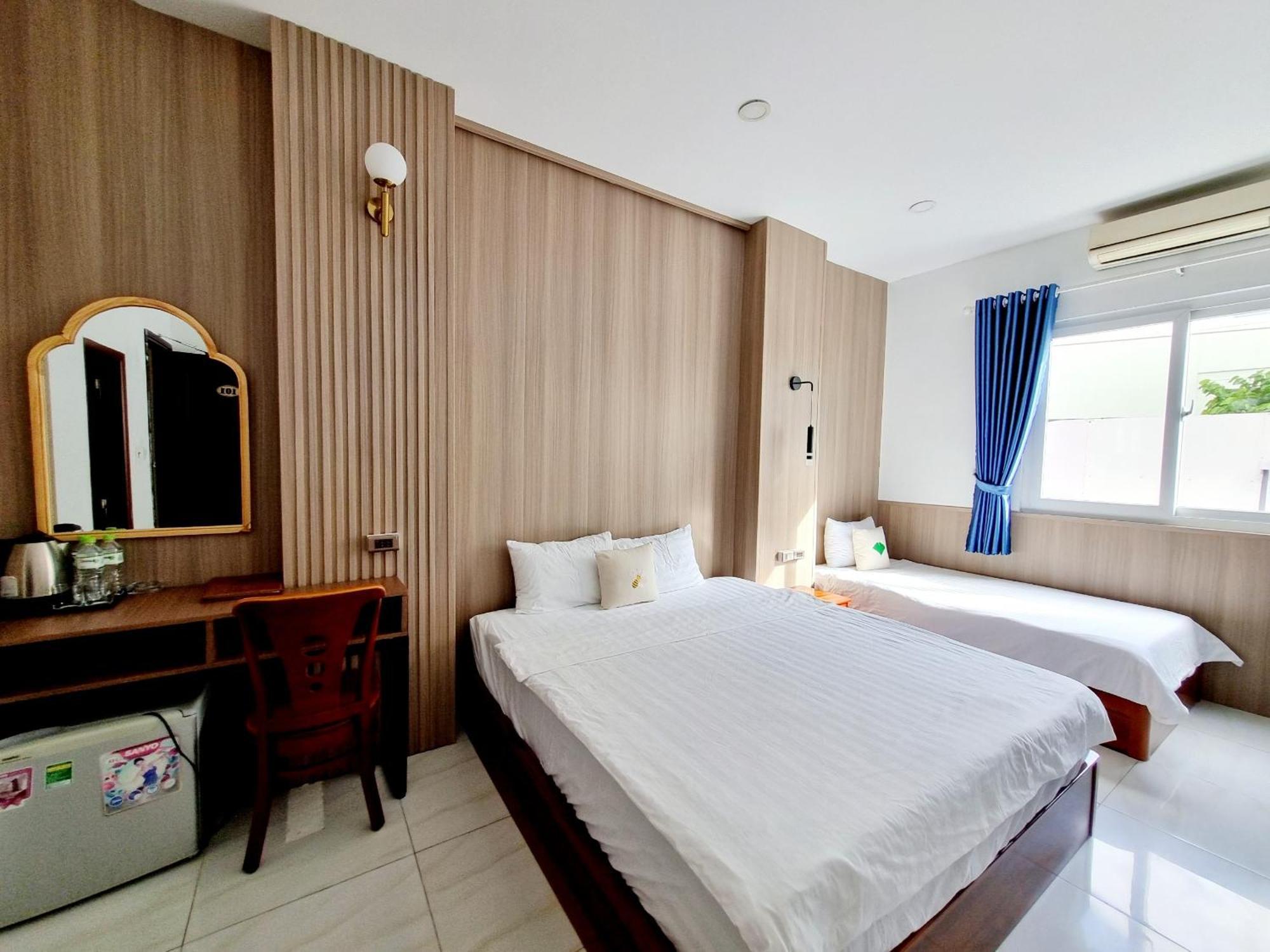 Minh Khue Hotel Vĩnh Long Exteriör bild
