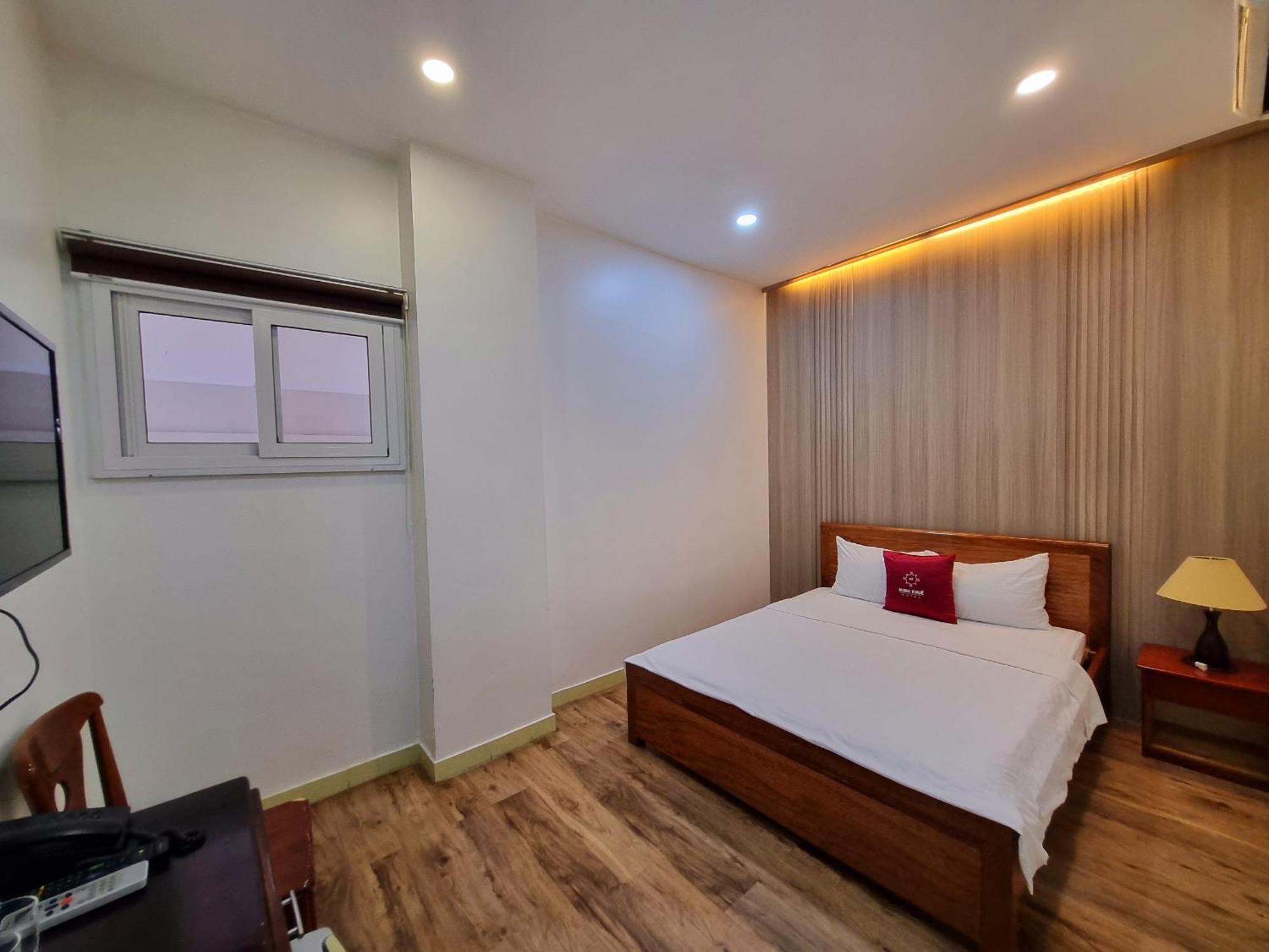 Minh Khue Hotel Vĩnh Long Exteriör bild