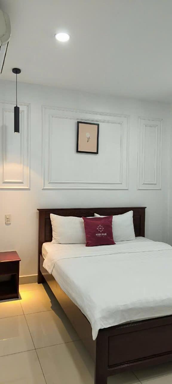 Minh Khue Hotel Vĩnh Long Exteriör bild